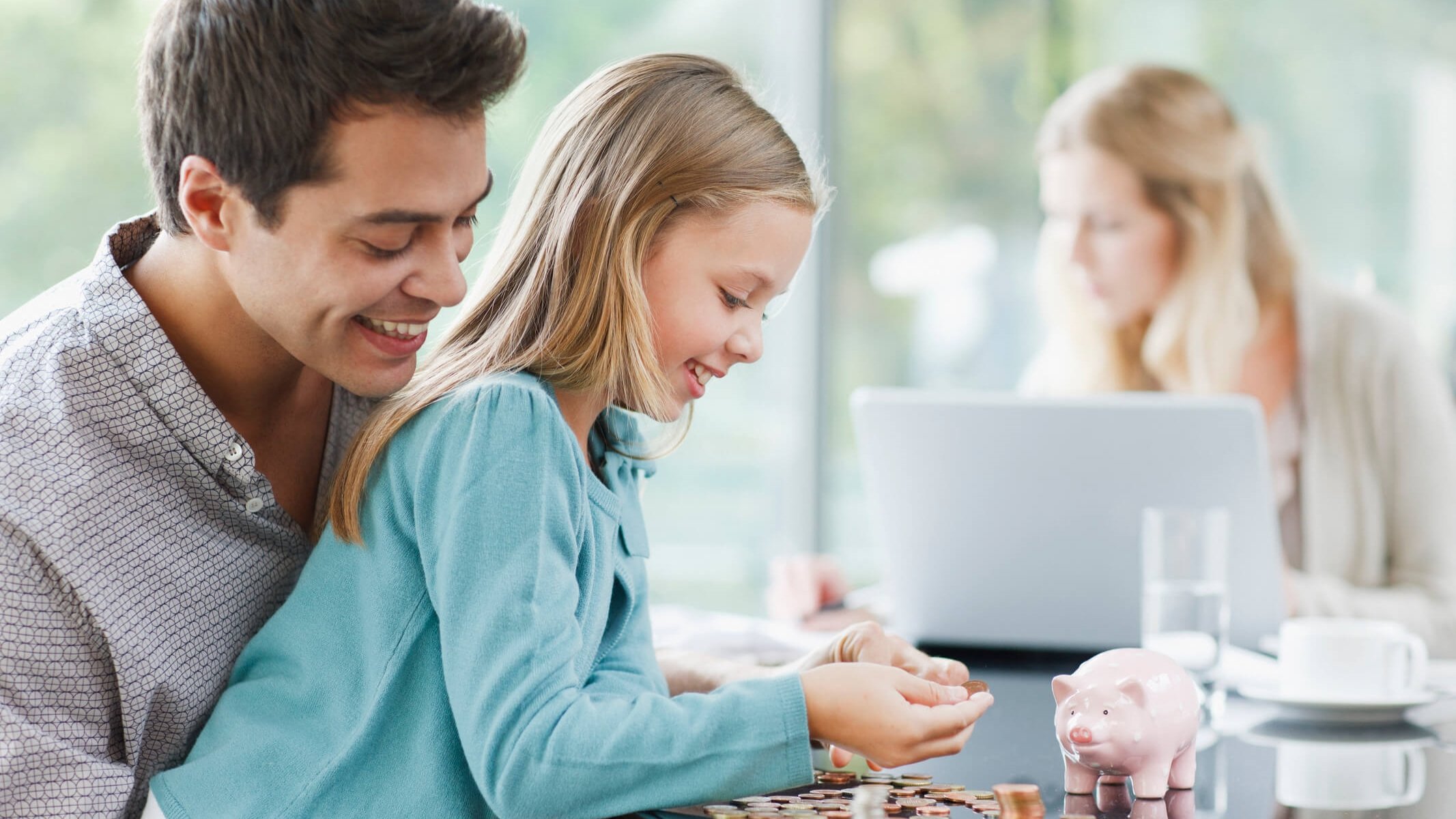 financial-coaching-family-talking-about-money