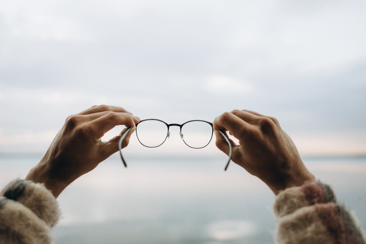 glasses-in-landscape-how-to-change-your-perspective