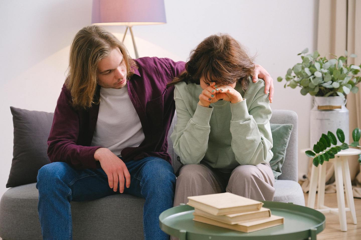 person-receiving-comfort-while-dealing-with-regret 